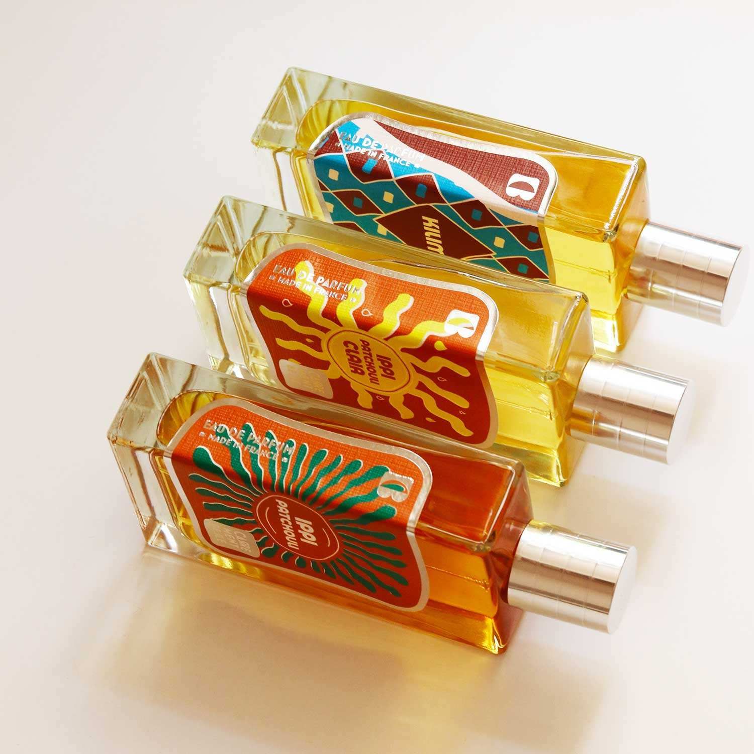 In tem nước hoa chiết nhỏ