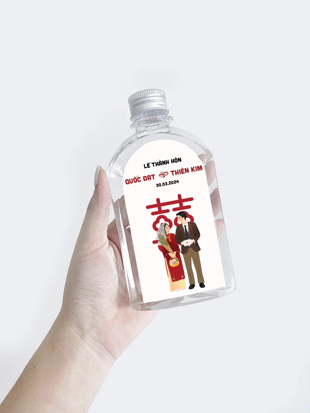 Nhãn dán chai nước đám cưới
