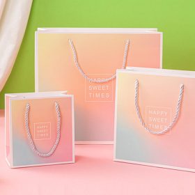 Xưởng in túi giấy đựng quà tặng cao cấp, giá rẻ, mọi số lượng