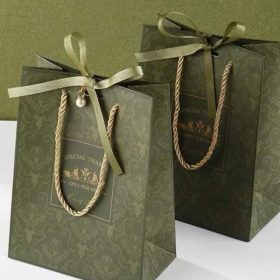 Xưởng in túi giấy đựng quà tặng cao cấp, giá rẻ, mọi số lượng