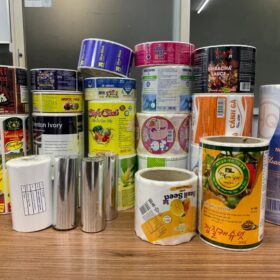 Các yếu tố ảnh hưởng đến giá in tem cuộn